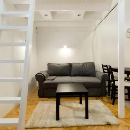 Deer-friendly In The City Centre Apartment *