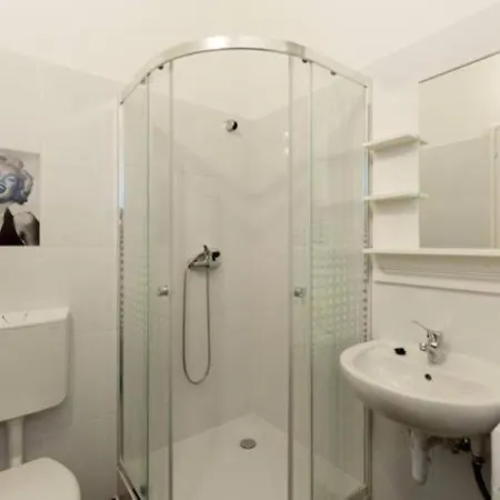 Deer-friendly In The City Centre Apartment